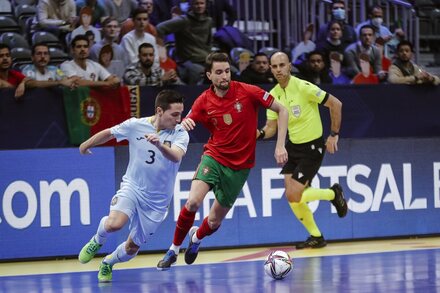Euro Futsal 2022| Portugal x Espanha (Meias-Finais) :: Photos ::  soccerzz.com