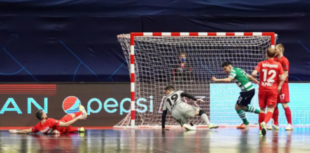 UCL Futsal| Sporting x KPRF Moskva (QF) :: Photos :: soccerzz.com